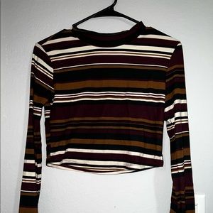 Rue21 Cropped Long Sleeve Shirt